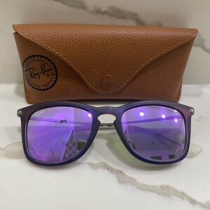 Women’s Ray-Ban sunglasses